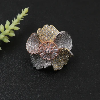 Lanyika Módne Šperky Nádherné Kvety Brošňa Pin dizajn pre Ženy Zapojenie Svadobné Micro Spevnené Zirkón Populárne Darčeky