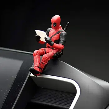 Auto Ozdoby Deadpool Osobnosti Auto Ornament Akcie Obrázok Sedí Model Leží Model Anime Mini Bábika Auto Dekorácie